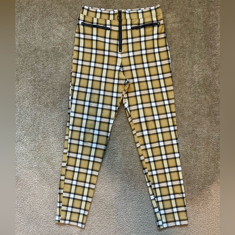 UO Susie High-Waisted Zip-Front Pant
